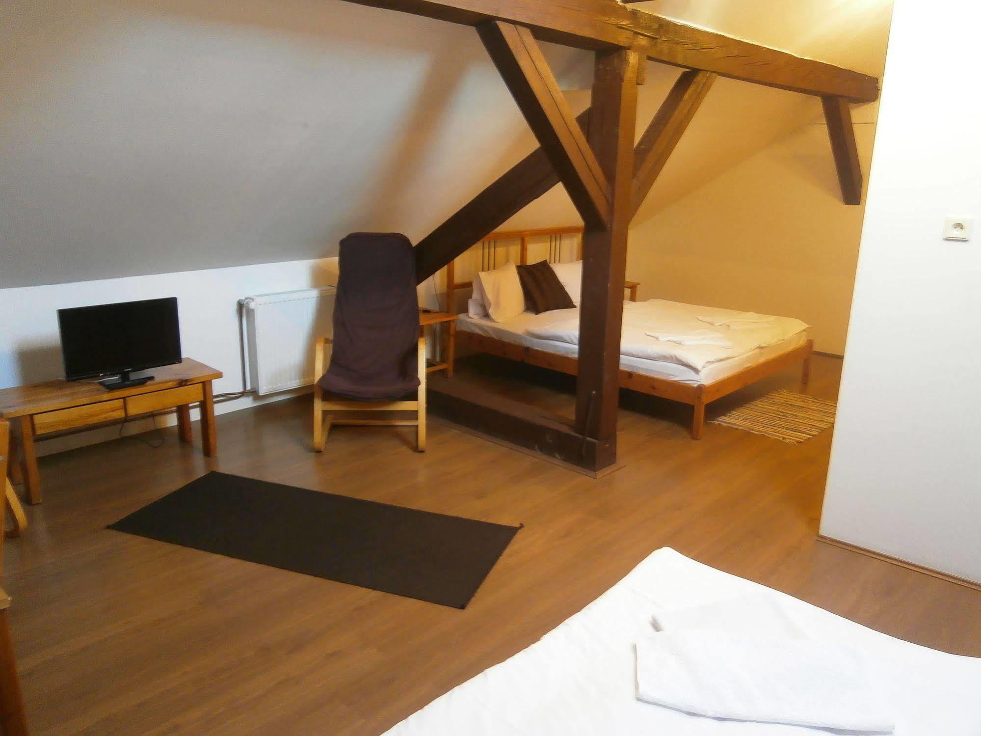 Hotel Dzban Jindrichov Kültér fotó