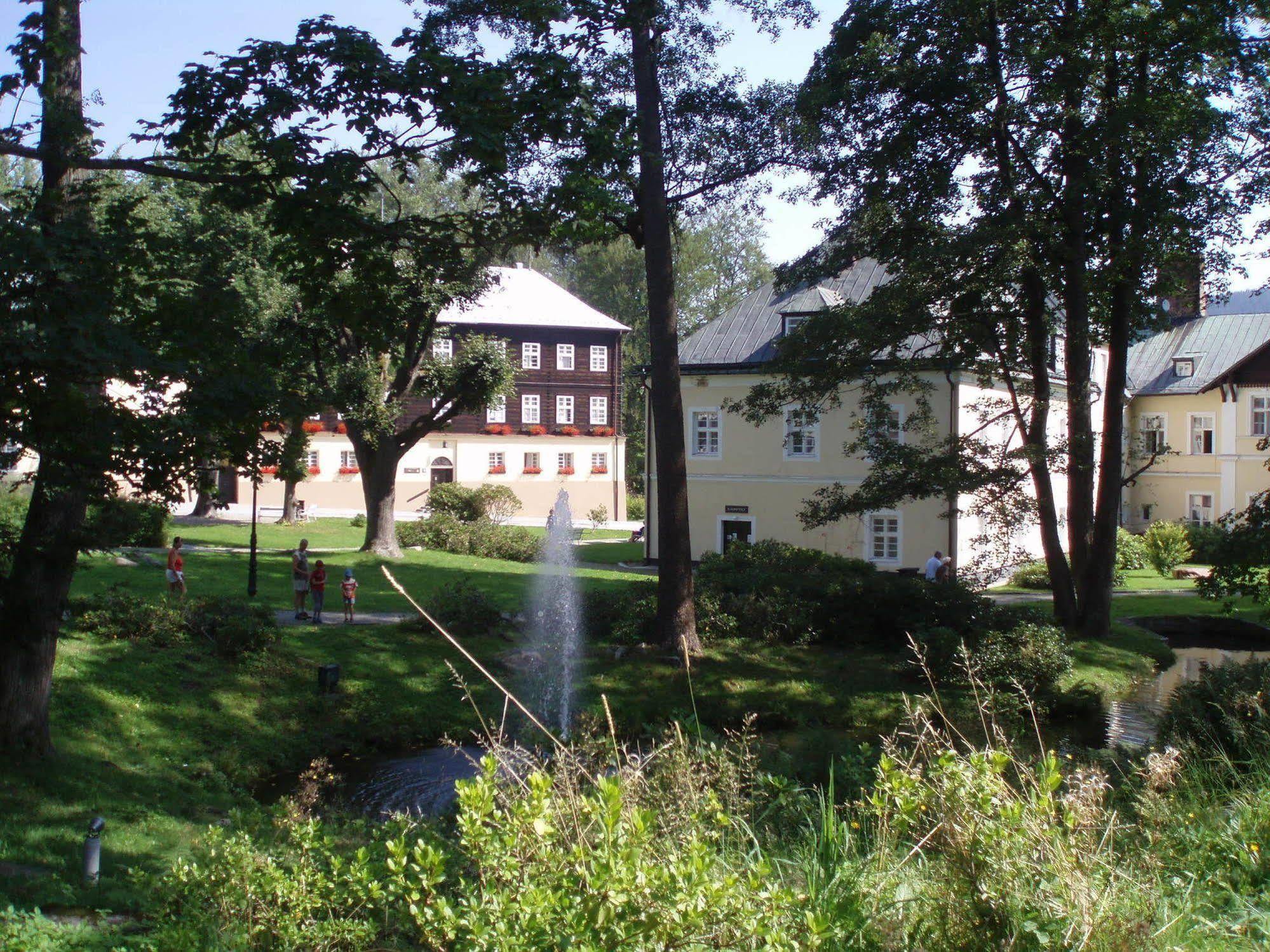 Hotel Dzban Jindrichov Kültér fotó