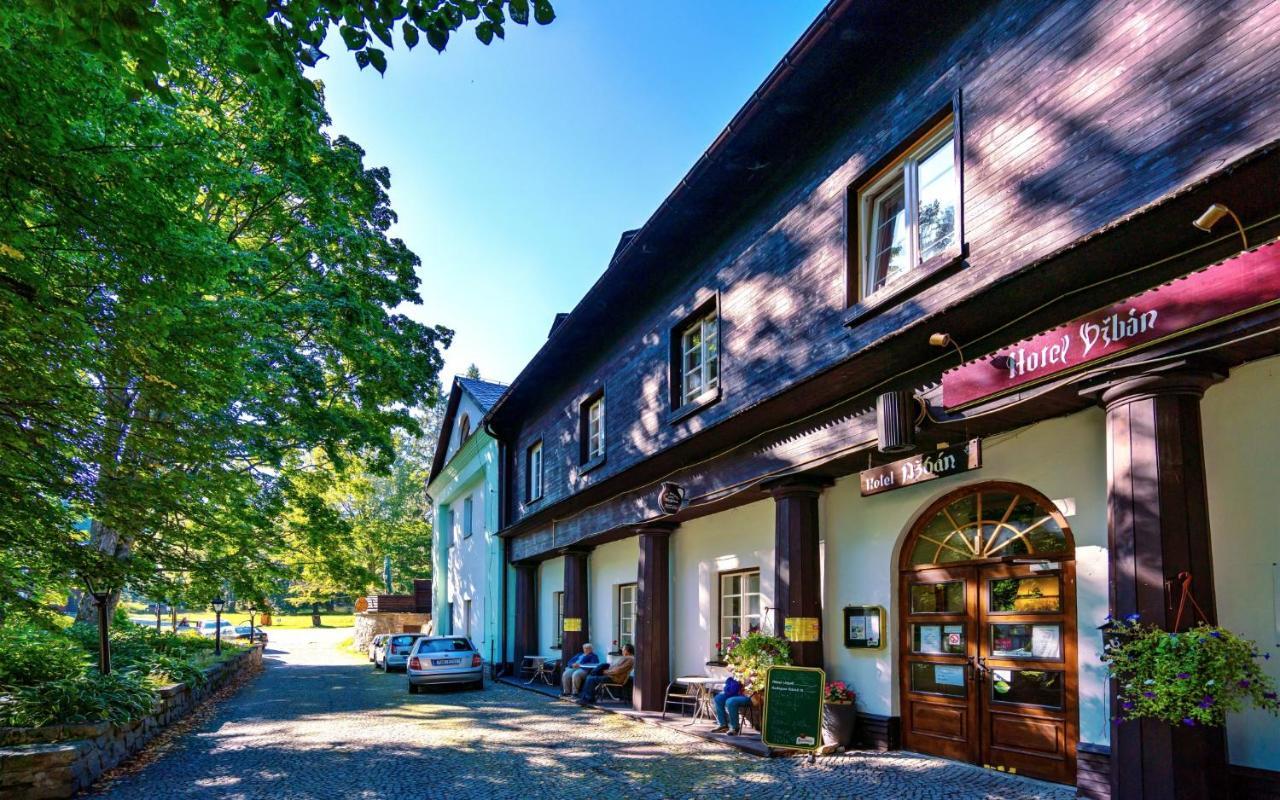 Hotel Dzban Jindrichov Kültér fotó